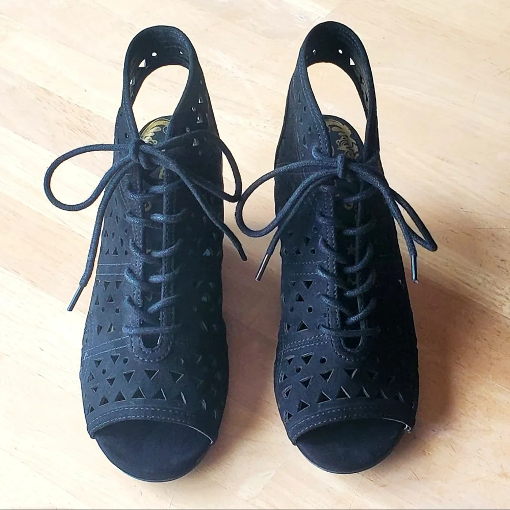 NEW Vintage style Cut-out Peeptoe Lace up Wedge Heels Ankle Black Shoes 5 1/2, 6 - Picture 2 of 7